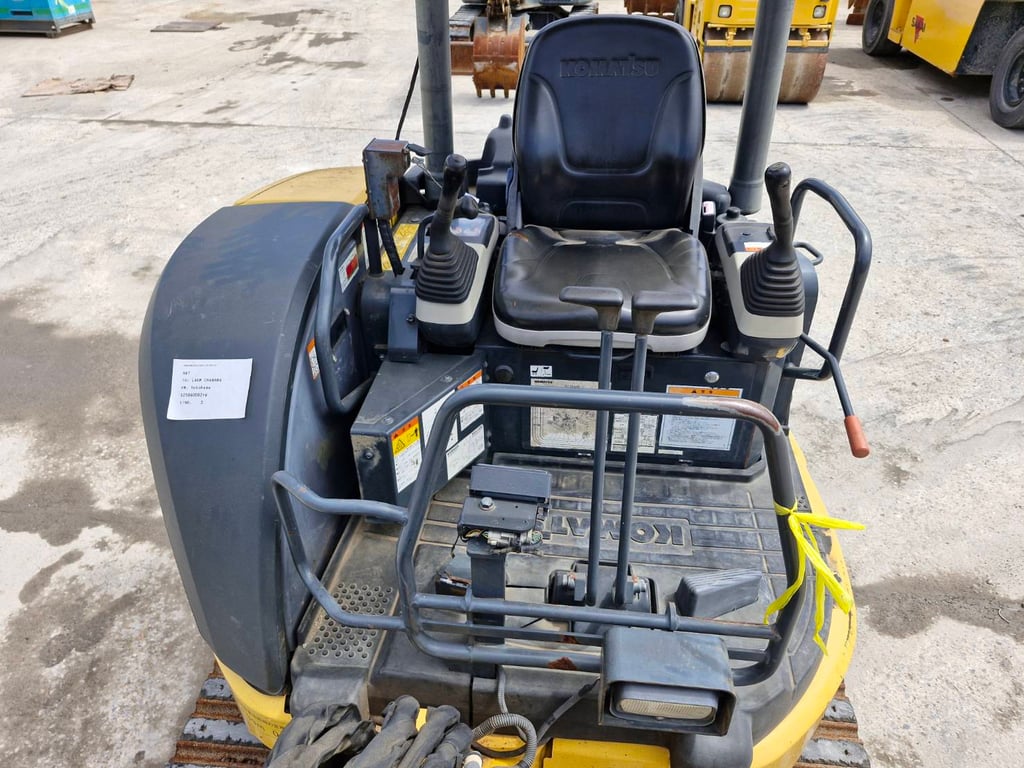 KOMATSU PC30MR-3 มือสองญี่ปุ่น เก่ง เอ็นดีที 0859049669