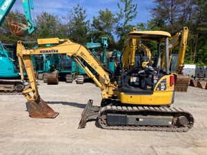 KOMATSU PC40MR-3 # 22749 มือสองญี่ปุ่น KOMATSU PC40MR-3 # 22749 มือสองญี่ปุ่น