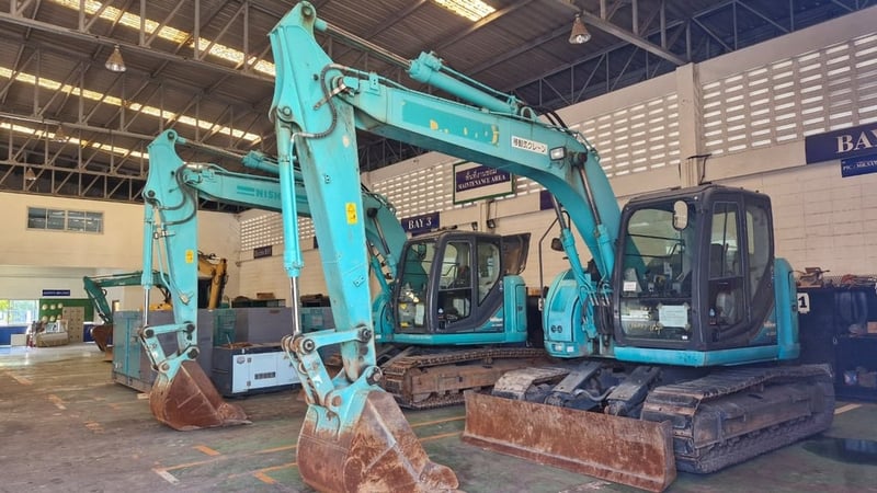 KOBELCO SK135SR-3 # YY07-29824 มือสองญี่ปุ่น