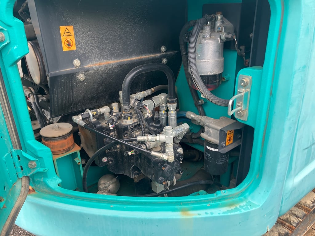 KOBELCO SK75SR-3 มือสองญี่ปุ่น เก่งเอ็นดีที 0859049669 KOBELCO SK75SR-3 มือสองญี่ปุ่น เก่งเอ็นดีที 0859049669