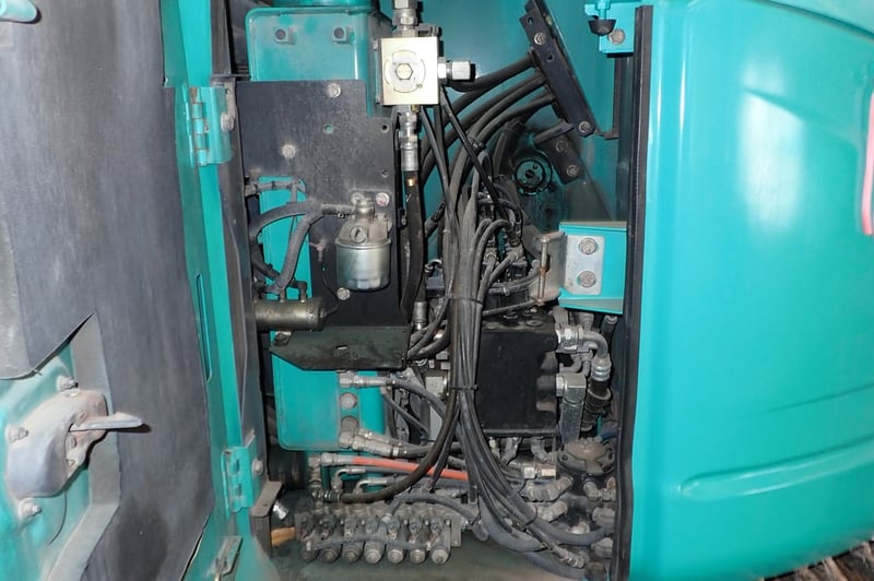 KOBELCO SK75SR-3 # YT07-27584 มือสองญี่ปุ่น KOBELCO SK75SR-3 # YT07-27584 มือสองญี่ปุ่น