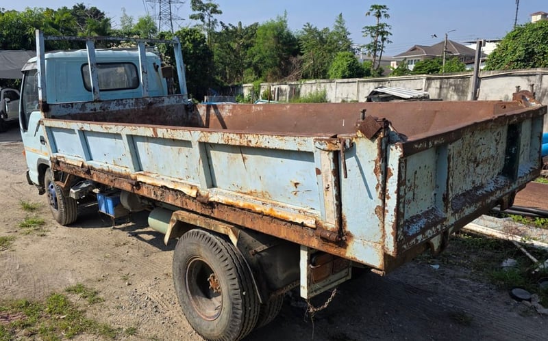 ISUZU NKR 120แรงม้า 6ล้อ ดั้มพ์ ปี2002 (เจ้าของขายเอง)