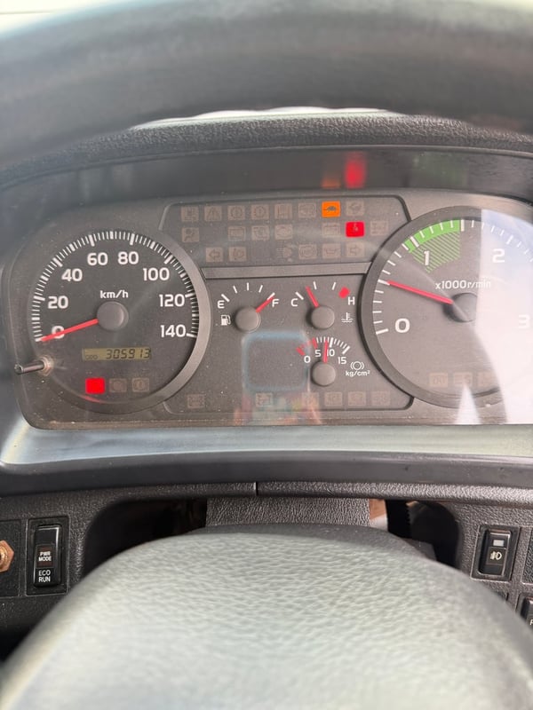 HINO GY2P 380hp 