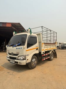 HINO XZU 150แรงม้า รถบรรทุก 6ล้อ ดั้มพ์ ปี2024 เลขไมล์น้อยกว่า 100,000 กม.