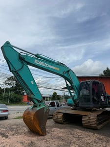 KOBELCO SUPER X  YN12 10300 ชม. ช่วงล่างเต็ม เล่มทะเบียน พร้อมใช้งาน 