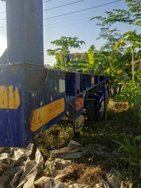 หัวลาก 10 ล้อUd 370 ปี 59 +หางพื้นสั้น+หางยาวห้าง 2 เพลา ขายรวม