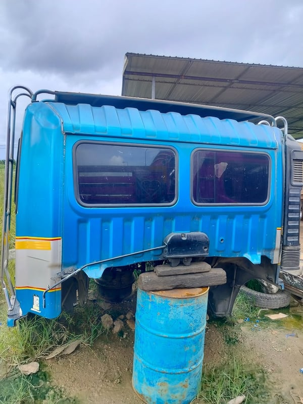 ขายหัวเก๋งรถบรรทุก12ล้อ