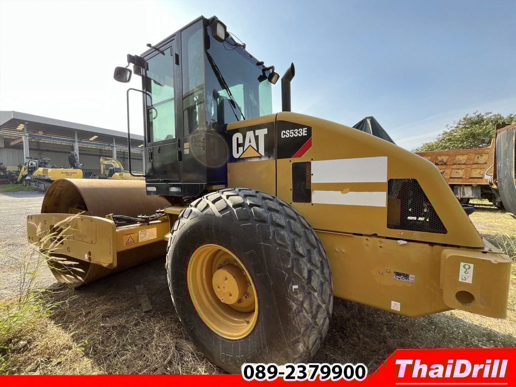 🚧 ขายรถบดถนน CATERPILLAR CS533E สภาพพร้อมใช้งาน