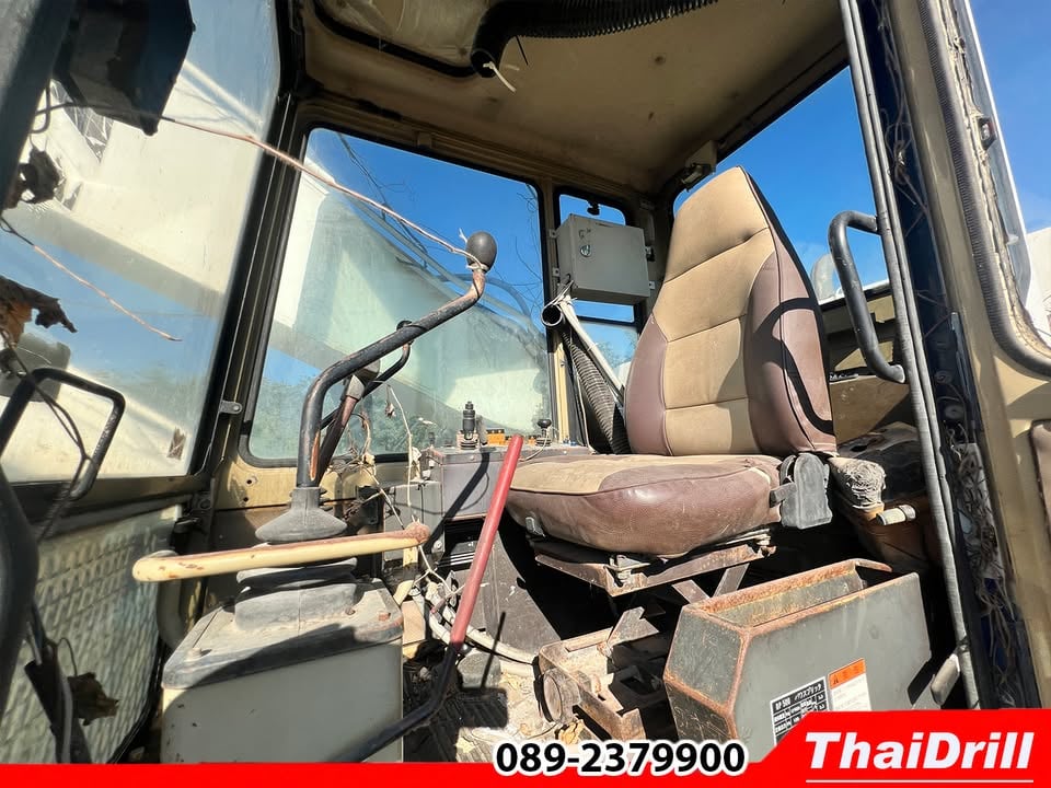 🚧 ขายรถเจาะ–รถเบ่งหิน KOMATSU BP500