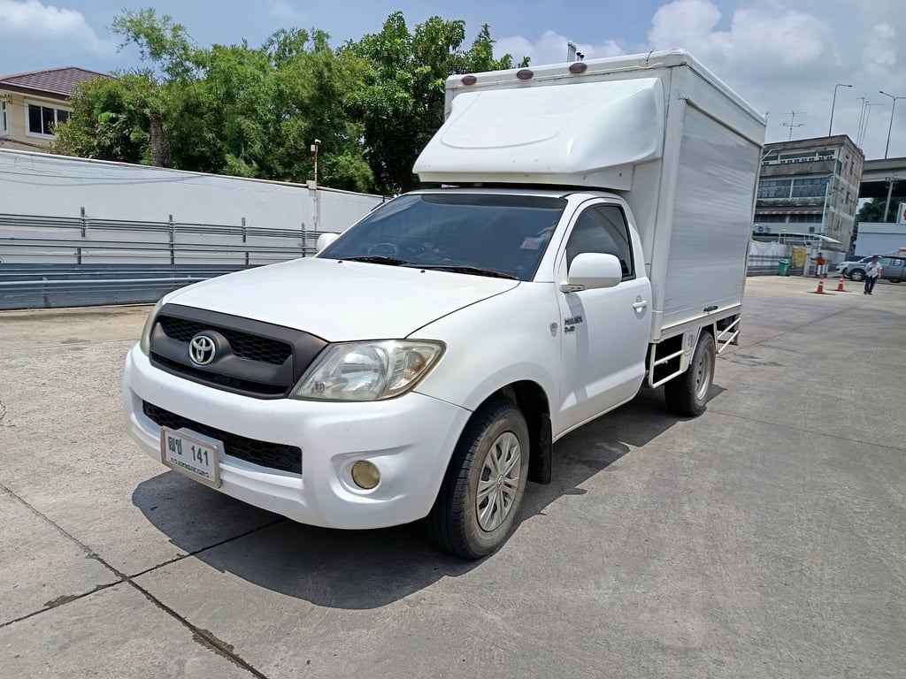 TOYOTA วีโก้ 125แรงม้า รถบรรทุก 4ล้อ ตู้แห้ง ปี2011 เลขไมล์ 210,000 กม. TOYOTA วีโก้ 125แรงม้า รถบรรทุก 4ล้อ ตู้แห้ง ปี2011 เลขไมล์ 210,000 กม.