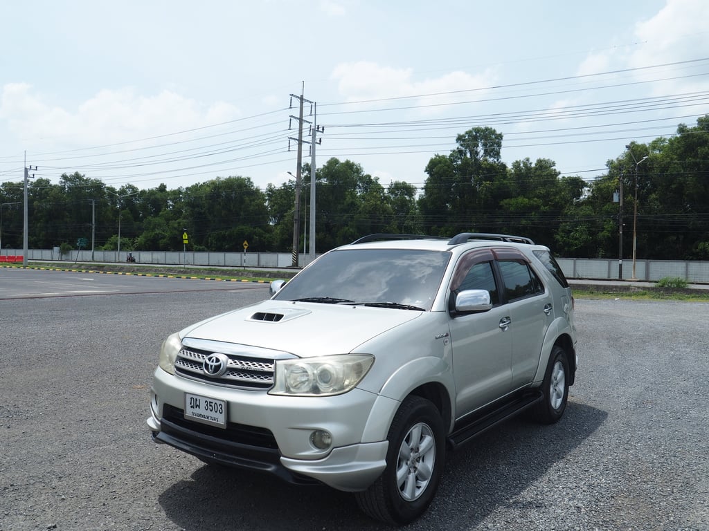 fortuner 3.0 ดีเซล 4wd auto ตัวถังเดิม น๊อตไม่ขยับ