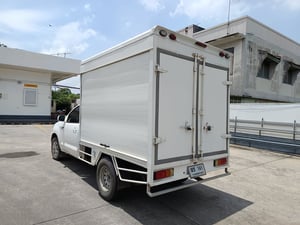 TOYOTA วีโก้ 125แรงม้า รถบรรทุก 4ล้อ ตู้แห้ง ปี2011 เลขไมล์ 210,000 กม.