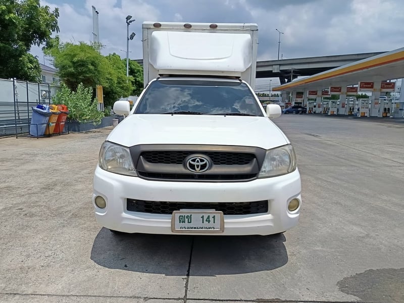 TOYOTA วีโก้ 125แรงม้า รถบรรทุก 4ล้อ ตู้แห้ง ปี2011 เลขไมล์ 210,000 กม.