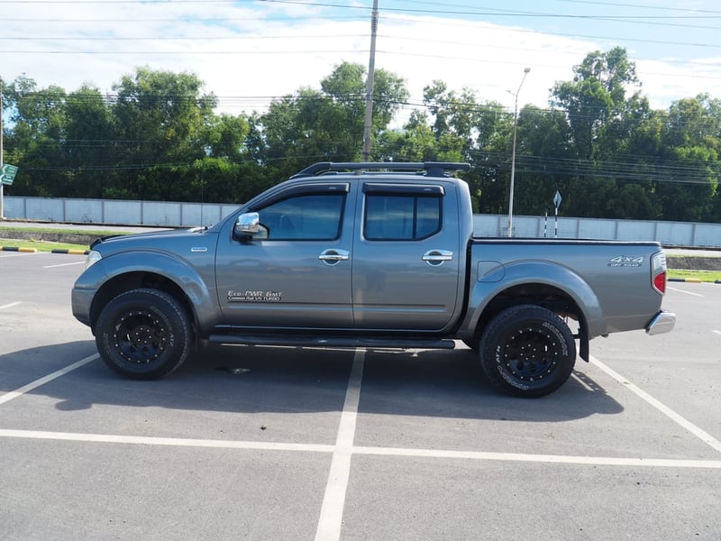 นาวาร่า 2.5 โฟวิล เกียร์ธรรมดา