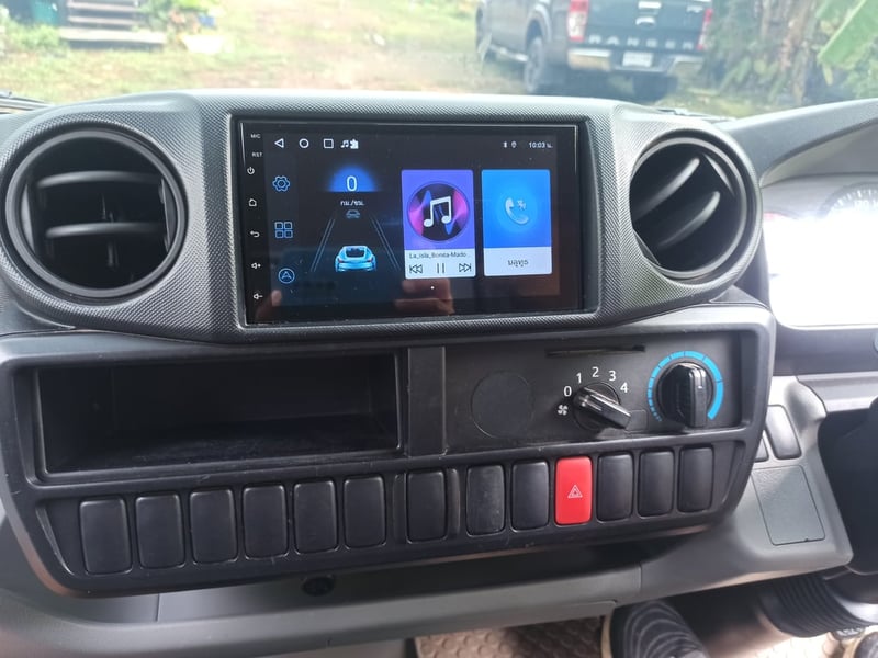 HINO XZU 150แรงม้า รถบรรทุก 6ล้อ ดั้มพ์ ปี2022 เลขไมล์ 80,000 กม.