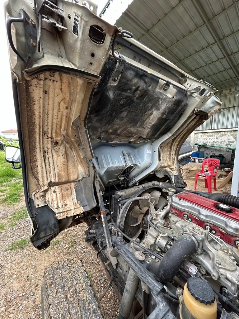 HINO 150 แรง ดั๊ม3คิว สภาพดี ปี56 HINO 150 แรง ดั๊ม3คิว สภาพดี ปี56