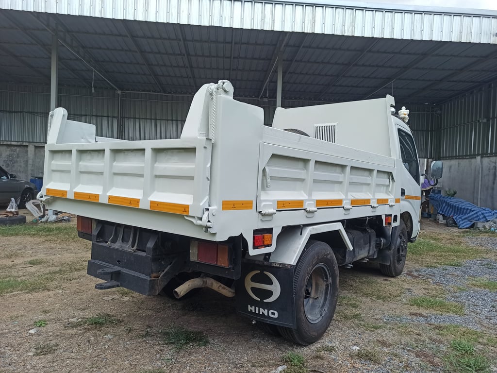 HINO 150 แรง ดั๊ม3คิว สภาพดี ปี56 HINO 150 แรง ดั๊ม3คิว สภาพดี ปี56