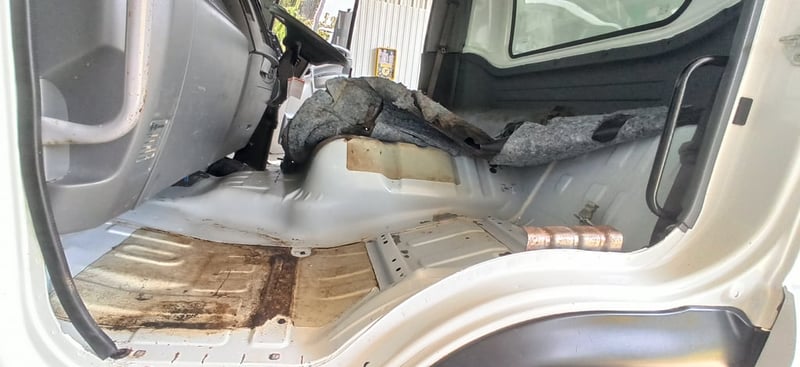 ISUZU FRR 210แรงม้า รถบรรทุก 6ล้อ ดั้มพ์ ปี2021 เลขไมล์น้อยกว่า 100,000 กม. ISUZU FRR 210แรงม้า รถบรรทุก 6ล้อ ดั้มพ์ ปี2021 เลขไมล์น้อยกว่า 100,000 กม.