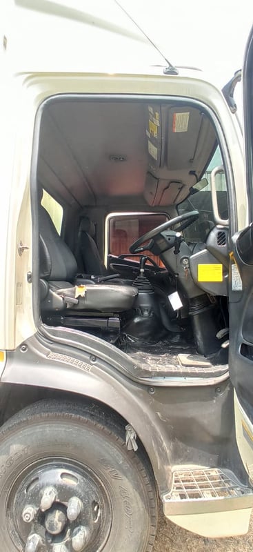 hino fc9j กัวยฃบาง ยางสวย มี ป.1 