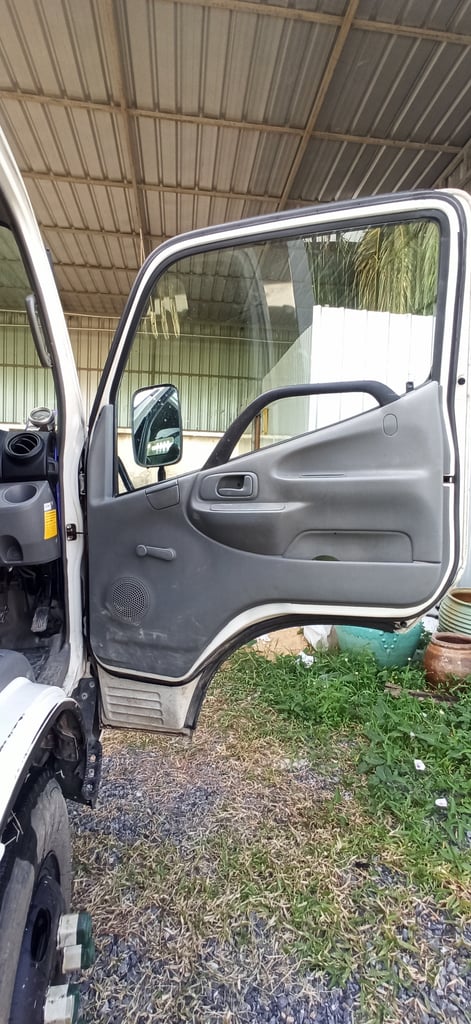 HINO 150 แรง ปี 55 ไมล์น้อย เครดิตดีจัดได้เต็ม HINO 150 แรง ปี 55 ไมล์น้อย เครดิตดีจัดได้เต็ม