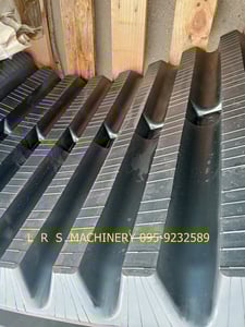 ขายแทรคยางMorooka รุ่น MST 1100 (700x100x 80 ) สภาพใหม่ ขายแทรคยางMorooka รุ่น MST 1100 (700x100x 80 ) สภาพใหม่