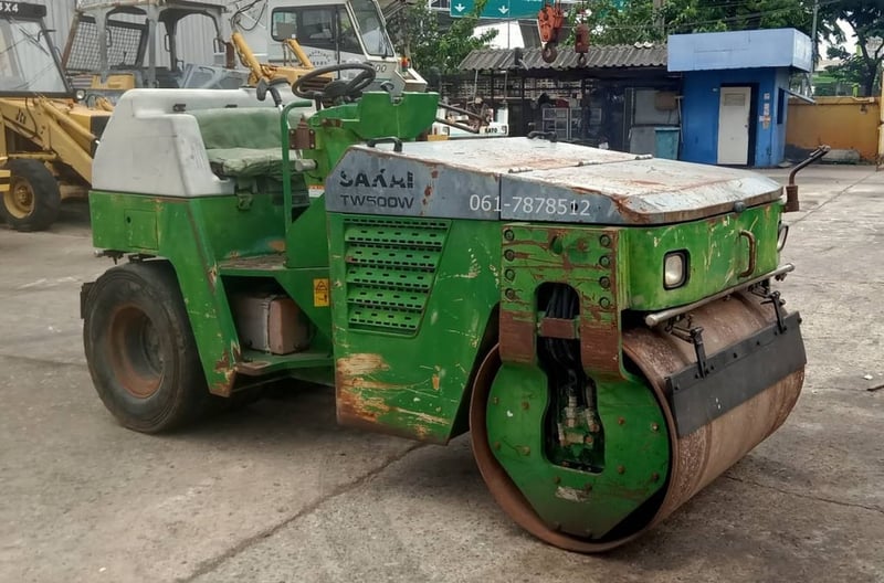 รถบด SAKAI TW 500 W-1 น้ำหนัก 4 ต้น 