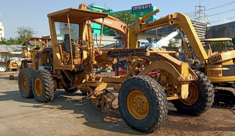 รถเกรด CAT 140 G ซีเรียล 72V 17XX