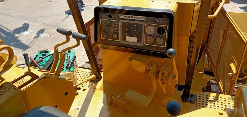 ขายรถแทรกเตอร์  caterpillar  D6H