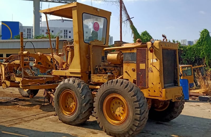 รถเกรด CAT 140 G ซีเรียล 72V 17XX