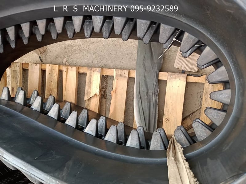 ขายแทรคยางMorooka รุ่น MST 1100 (700x100x 80 ) สภาพใหม่ ขายแทรคยางMorooka รุ่น MST 1100 (700x100x 80 ) สภาพใหม่