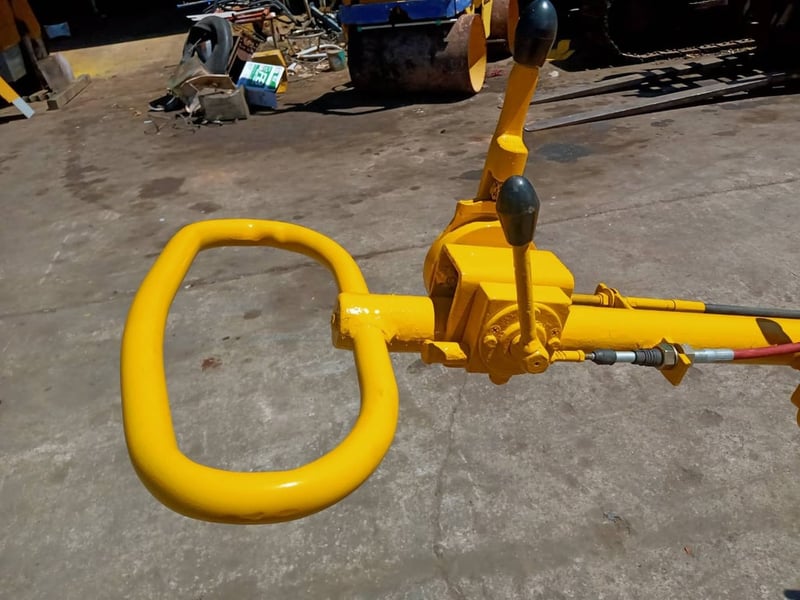 รถบดเดินตาม BOMAG รุ่น BW 75 S มือสองญี่ปุ่น ขนาด 1 ตัน รถบดเดินตาม BOMAG รุ่น BW 75 S มือสองญี่ปุ่น ขนาด 1 ตัน