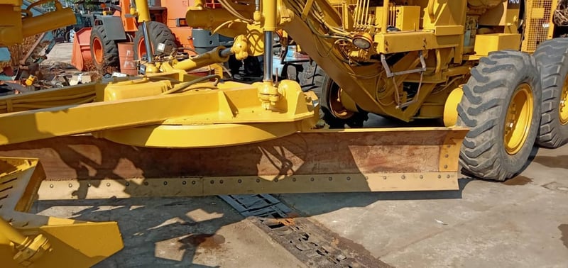 รถเกรด CAT 140 G ซีเรียล 72V 17XX