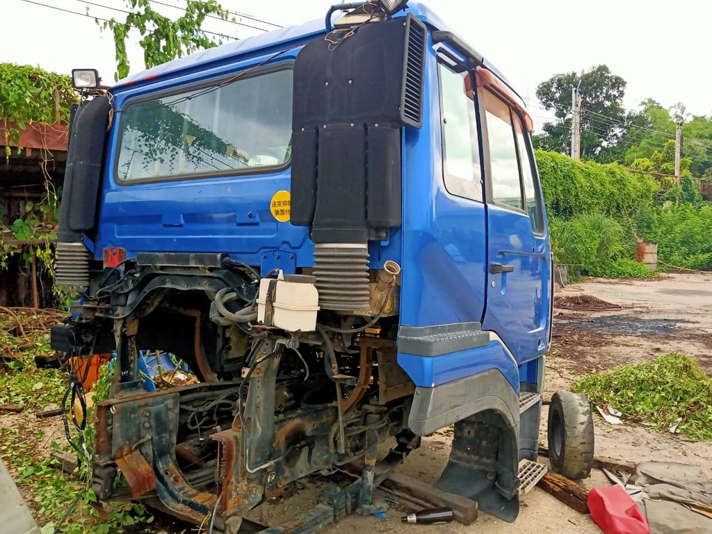 หัวเก๋ง NISSAN  CW542G รถบรรทุก หัวลาก 10ล้อ หัวลาก เฉพาะหัว ปี2025 หัวเก๋ง NISSAN  CW542G รถบรรทุก หัวลาก 10ล้อ หัวลาก เฉพาะหัว ปี2025