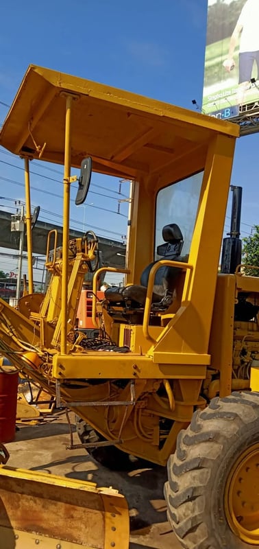 รถเกรด CAT 140 G ซีเรียล 72V 17XX