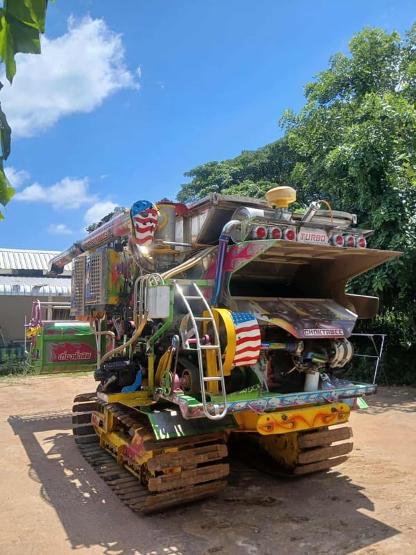 ขายรถเกี่ยวข้าวใหญแบนไทย