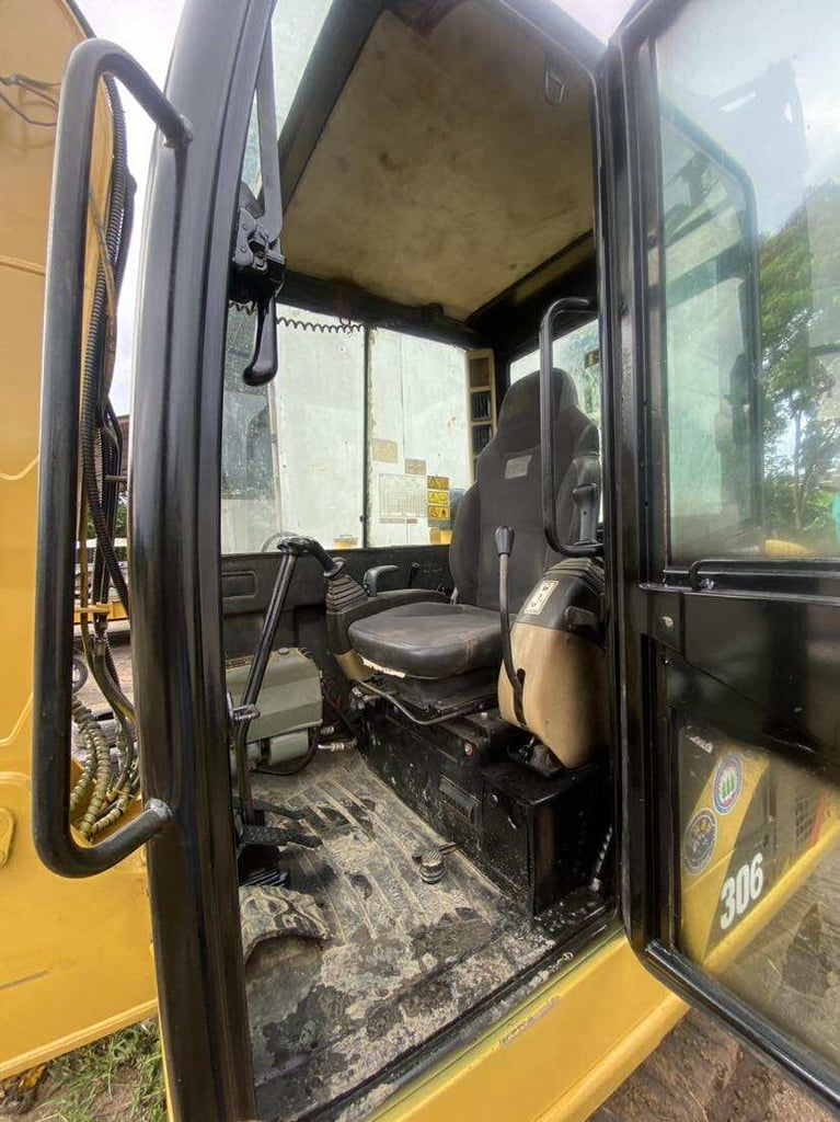 Cat306d 4000ชม 6ตัน 