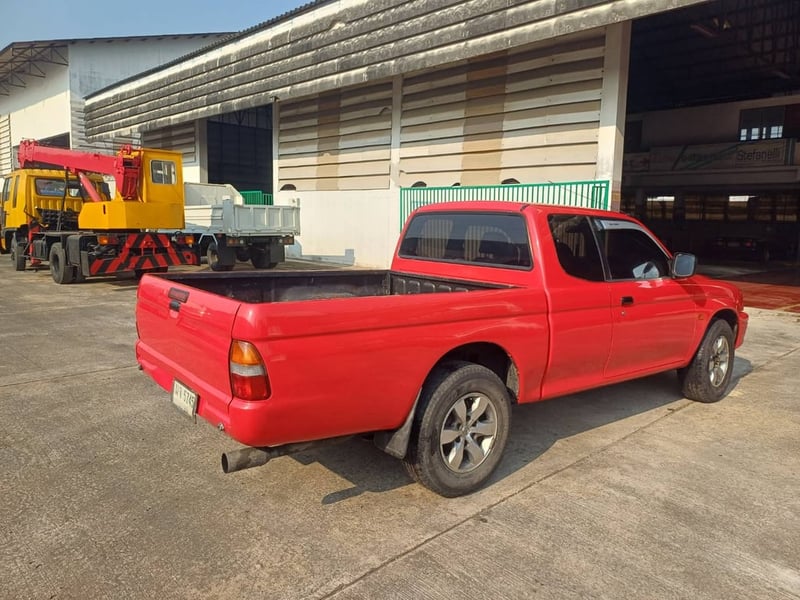 มิตซูสตาด้าแคป 