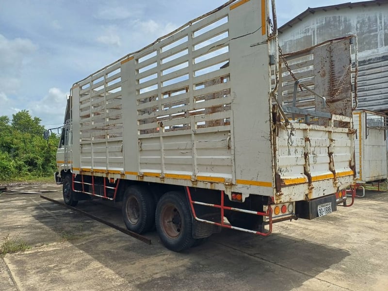 NISSAN UD CDA รถบรรทุก 10ล้อ กระบะคอกสูง ปี2003 NISSAN UD CDA รถบรรทุก 10ล้อ กระบะคอกสูง ปี2003