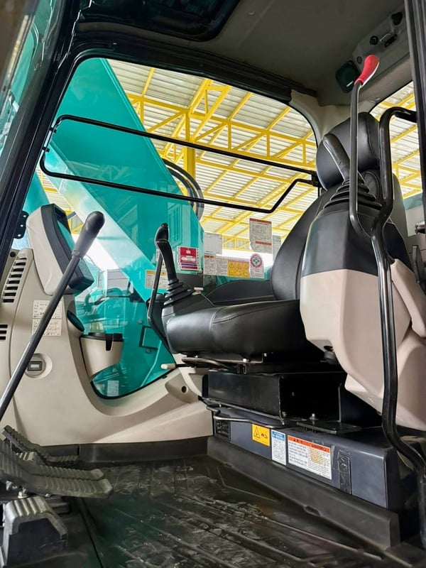 ขายแม็คโคร kobelco Sk125sr-3 ขายแม็คโคร kobelco Sk125sr-3
