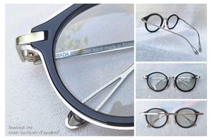 แว่นตาศิลปินอิสระจากสวิตเซอร์แลนด์ มาสซาดา–MASSADA ตัวแท้ ! สภาพเทพ ใช้งานสุดทนุถนอม ผลงานทศวรรษ 2010 ของยอดศิลปินนักออกแบบ คริส มาสทาเลิร์ซ และ เคท ลูปินสกี เลนส์กระจกออโต้ฝรั่งเศส มองเห็นดวงตาผู้สวมใส่ ป้องกัน UV100% น.น.37g ขนาดมาตรฐาน–Standard One Size 145mm สวมใส่ได้ทุกขนาดใบหน้า