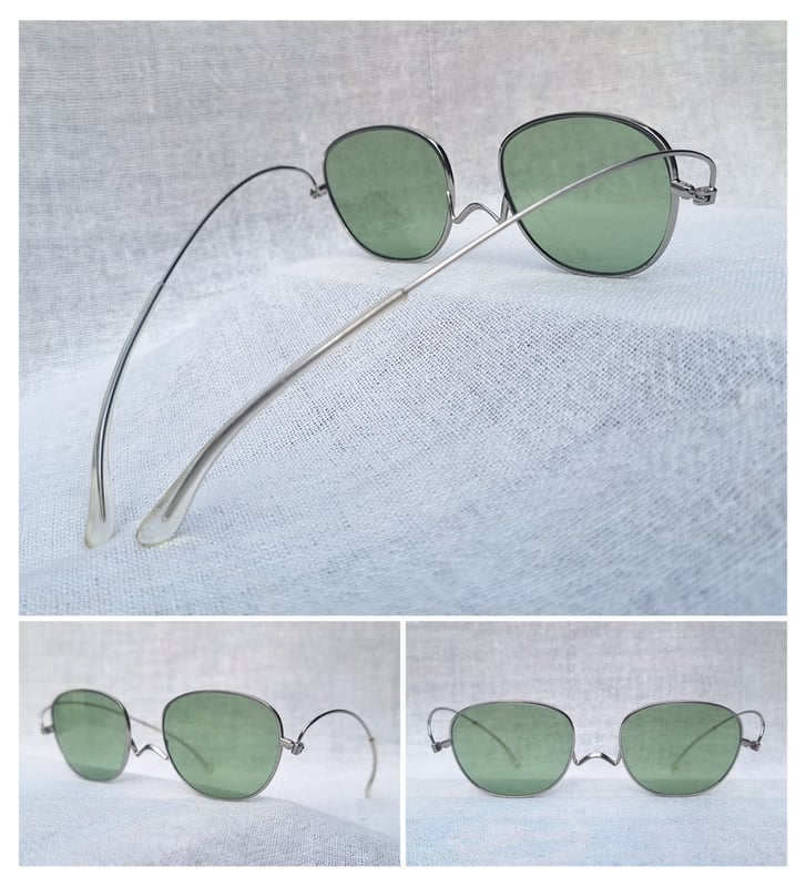 แว่นตาเจแปนิสแฮนด์คราฟท์ที่บางและเบาเหมือนกระดาษ เปเปอร์กลาส–PAPERGLASS ตัวแท้ สภาพเทพ เก่าเก็บทศวรรษ 2020 ผลงานออกแบบของ มาซาฮิโระ ซาวาดะ สร้างสรรค์โดยช่างฝีมือซาบาเอะ เลนส์กระจกคริสตัล ROHTO OPHTHALMIC สีเขียวธรรมชาติ ขนาดมาตรฐาน–Standard One Size 133mm สวมใส่ได้ทุกขนาดใบหน้า