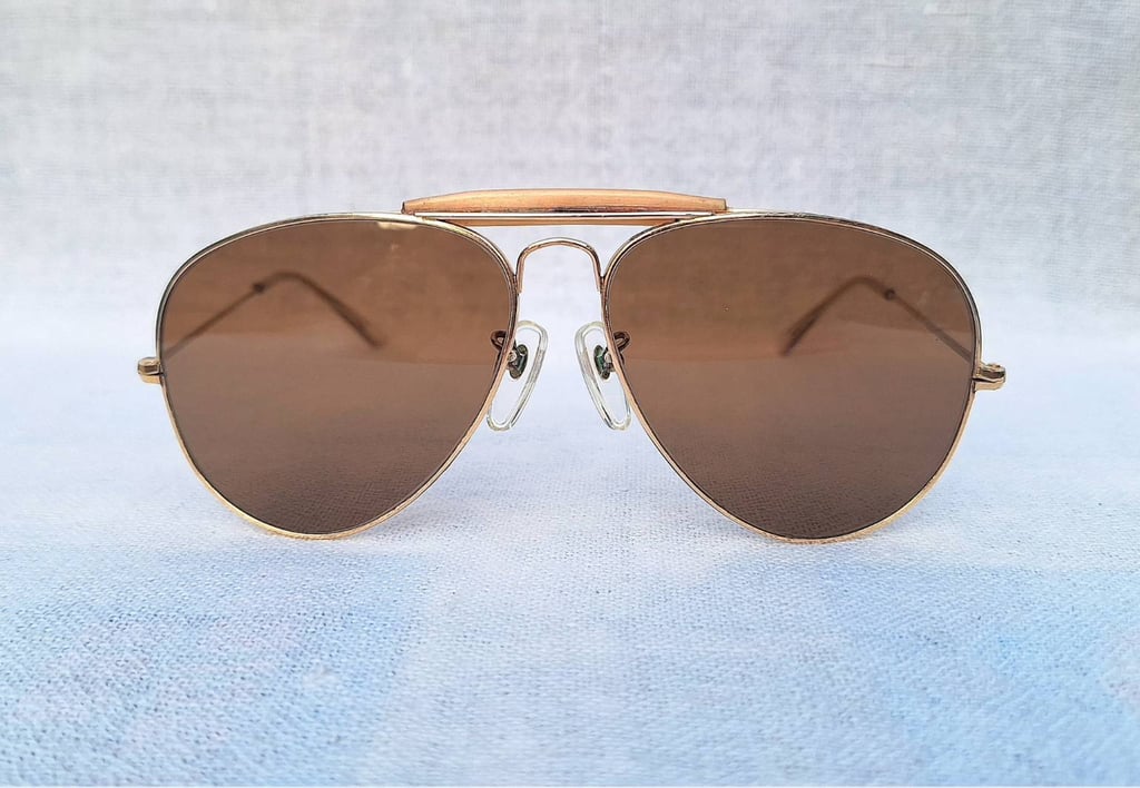 1 ในโคตรแว่นตาเก่าแก่และดีที่สุดของฝรั่งเศส ราคานักศึกษา ป.โท โมเรล–MOREL ทศวรรษ1970 ตัวแท้ สภาพวินเทจใช้งานถนอม กรอบทองคำแท้–หุ้ม 14KGF สัดส่วนทองคำบริสุทธ์58.33% โมเดลนักบิน–แมคอาร์เธอร์–เอาท์ดอร์สแมน โคตรเลนส์กระจกพระเจ้า คาร์ล ไซส์ เยนา ที่ได้รับยกย่องว่าดีที่สุดตลอดกาลของชนชาติเยอรมัน ขนาด138mm 1 ในโคตรแว่นตาเก่าแก่และดีที่สุดของฝรั่งเศส ราคานักศึกษา ป.โท โมเรล–MOREL ทศวรรษ1970 ตัวแท้ สภาพวินเทจใช้งานถนอม กรอบทองคำแท้–หุ้ม 14KGF สัดส่วนทองคำบริสุทธ์58.33% โมเดลนักบิน–แมคอาร์เธอร์–เอาท์ดอร์สแมน โคตรเลนส์กระจกพระเจ้า คาร์ล ไซส์ เยนา ที่ได้รับยกย่องว่าดีที่สุดตลอดกาลของชนชาติเยอรมัน ขนาด138mm