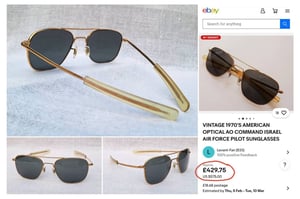 1 ใน 4 โคตรแว่นตาอเมริกันเสืออากาศยุคสงครามเวียดนาม ราคานักศึกษา คอมมานด์–เอโอ COMMAND–AO ตัวแท้ สภาพวินเทจใช้งานถนอม ทศวรรษ 1970 เลนส์กระจกคริสตัลญี่ปุ่นคุณภาพสูง UNION COLOR LENS by Union Optical Co., Ltd สีเขียวเทา น.น.39g  ขนาดมาตรฐาน–ใหญ่ 147mm สวมใส่ได้ทุกขนาดใบหน้า