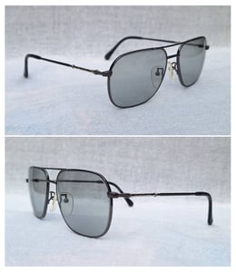 แว่นตาไทเทเนียมบริสุทธิ์เกรดพรีเมียมประดับแท่งทองขาวเนื้อตัน–Solid White Gold K14 เนื้อทองคำบริสุทธิ์ล้ำค่า 58.5% ปารีส มิกิ–PARIS MIKI ตัวแท้ สภาพเทพ เก่าเก็บทศวรรษ 1980 เลนส์กระจกคริสตัลญี่ปุ่น ทิลโก้–TILCO by T.T. Lens Co., Ltd น.น.31g ขนาดมาตรฐาน–Standard One size 138mm สวมใส่ได้ทุกขนาดใบหน้า แว่นตาไทเทเนียมบริสุทธิ์เกรดพรีเมียมประดับแท่งทองขาวเนื้อตัน–Solid White Gold K14 เนื้อทองคำบริสุทธิ์ล้ำค่า 58.5% ปารีส มิกิ–PARIS MIKI ตัวแท้ สภาพเทพ เก่าเก็บทศวรรษ 1980 เลนส์กระจกคริสตัลญี่ปุ่น ทิลโก้–TILCO by T.T. Lens Co., Ltd น.น.31g ขนาดมาตรฐาน–Standard One size 138mm สวมใส่ได้ทุกขนาดใบหน้า