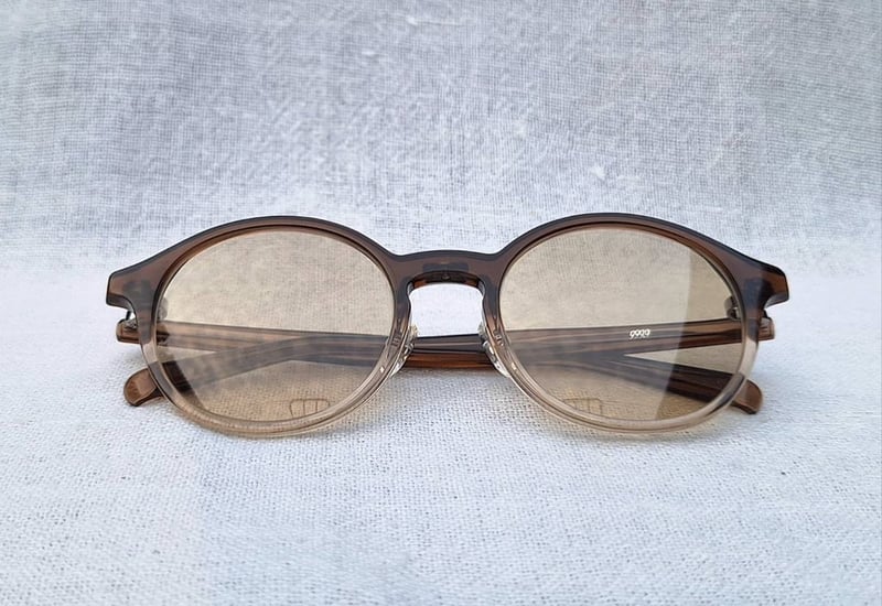 แว่นตารุ่นพิเศษฉลองครบรอบ 20 ปีแห่งการก่อเกิดของ โฟร์นายส์–the 999.9 (Four Nines) 20th Anniversary Collection NP–07 ตัวแท้ มือหนึ่ง สต็อกเก่าฤดูใบไม้ผลิ ค.ศ.2015 โคตรเลนส์กระจก–ออโต้–อิตาเลียน บาร์เบรินี–BARBERINI LENTE ที่ได้รับยกย่องว่าเป็น 1 ในเลนส์กระจกแว่นตาที่ดีที่สุดในโลก ขนาดมาตรฐาน 143mm