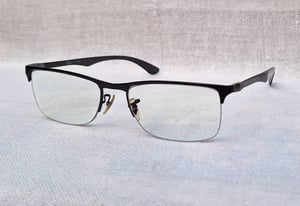 แว่นตา เรย์-แบน แสนสะท้าน อิตาลี ตัวแท้ RAY–BAN ITALY ราคานักศึกษา ป.โท สภาพเทพ ใช้งานสุดทนุถนอม เลนส์บลูโพรเทค มัลติโค้ท คุณภาพสูง ค่าสายตา +225 ป้องกันแสงสีฟ้าที่อันตรายจากคอมพิวเตอร์ทุกชนิด น.น.24g ขนาดมาตรฐาน–Standard One Size 142mm ผลิตไซซ์เดียว สวมใส่ได้ทุกขนาดใบหน้า แว่นตา เรย์-แบน แสนสะท้าน อิตาลี ตัวแท้ RAY–BAN ITALY ราคานักศึกษา ป.โท สภาพเทพ ใช้งานสุดทนุถนอม เลนส์บลูโพรเทค มัลติโค้ท คุณภาพสูง ค่าสายตา +225 ป้องกันแสงสีฟ้าที่อันตรายจากคอมพิวเตอร์ทุกชนิด น.น.24g ขนาดมาตรฐาน–Standard One Size 142mm ผลิตไซซ์เดียว สวมใส่ได้ทุกขนาดใบหน้า