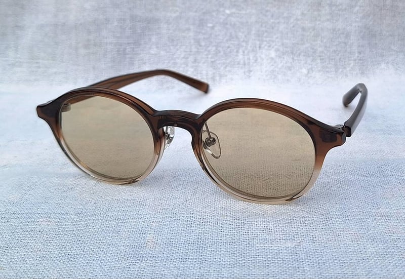 แว่นตารุ่นพิเศษฉลองครบรอบ 20 ปีแห่งการก่อเกิดของ โฟร์นายส์–the 999.9 (Four Nines) 20th Anniversary Collection NP–07 ตัวแท้ มือหนึ่ง สต็อกเก่าฤดูใบไม้ผลิ ค.ศ.2015 โคตรเลนส์กระจก–ออโต้–อิตาเลียน บาร์เบรินี–BARBERINI LENTE ที่ได้รับยกย่องว่าเป็น 1 ในเลนส์กระจกแว่นตาที่ดีที่สุดในโลก ขนาดมาตรฐาน 143mm