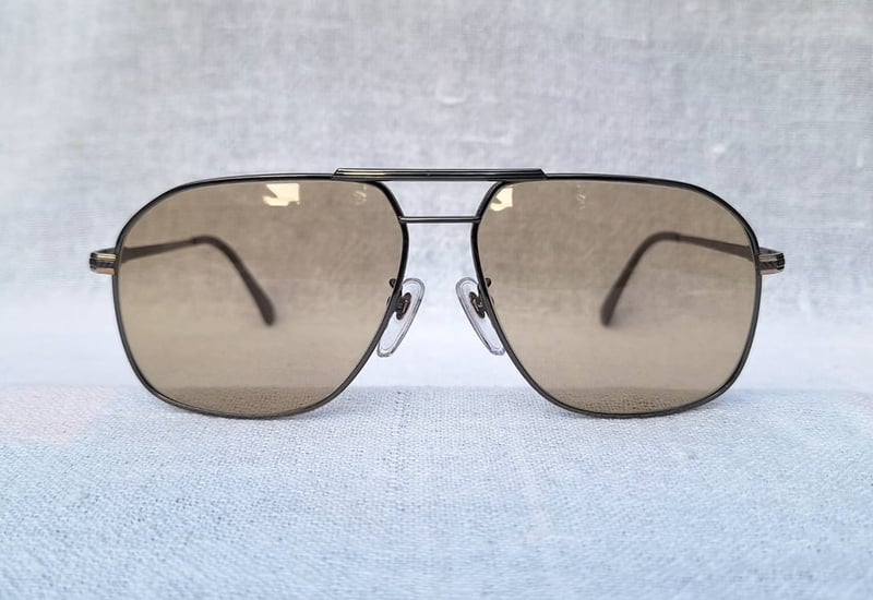 แว่นตาลักซ์ชัวรีแบรนด์ฝรั่งเศสเก่าแก่ 106 ปี ชาร์ล จูดอง ปารีส–CHARLES JOURDAN PARIS ตัวแท้ สภาพเทพ เก่าเก็บทศวรรษ 1990 กรอบไทเทเนียมบริสุทธิ์ สนธิกำลังกับโคตรเลนส์กระจก–ออโต้–อิตาเลียน บาร์เบรินี–BARBERINI LENTE ที่ได้รับยกย่องว่าเป็น 1 ในเลนส์กระจกแว่นตาที่ดีที่สุดในโลก ขนาดมาตรฐาน–ใหญ่ 146mm