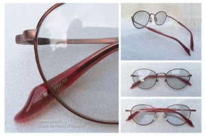 แว่นตาแฮนด์คราฟท์จากเมืองซาบาเอะ เจ สปริง–J SPRING ตัวแท้ สภาพเทพ เก่าเก็บทศวรรษ2010 กรอบไทเทเนียมบริสุทธิ์ ปลอกขา–อะซีเทต–อนุพันธุ์เส้นใยฝ้าย–โปร่งแสง โมเดลอาร์ติสท์–หยดน้ำเล็ก–แพนโต้–จอห์น เลนนอน เลนส์กระจกคริสตัลญี่ปุ่นสีน้ำตาลอ่อน น.น.19g ขนาดมาตรฐาน–Standard One Size133mm สวมใส่ได้ทุกขนาดใบหน้า