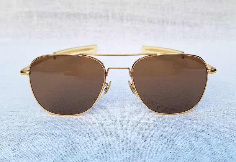 1 ใน 4 โคตรแว่นตาอเมริกันเสืออากาศยุคสงครามเวียดนาม คอมมานด์–COMMAND ตัวแท้ สภาพเทพ เก่าเก็บทศวรรษ 1970 กรอบทอง 23KGP อะร้าอร่ามสุดๆ โคตรเลนส์กระจกคริสตัลพระเจ้าล้ำค่า CARL ZEISS JENA ที่ได้รับยกย่องว่าดีที่สุดตลอดกาลของชนชาติเยอรมัน ขนาดมาตรฐาน–ใหญ่ 147mm สวมใส่ได้ทุกขนาดใบหน้า